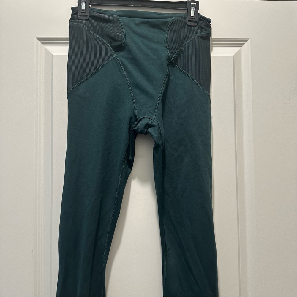 savage x fenty leggings dark green CURVE ALERT HIGH-WAIST RIB LEGGING size large